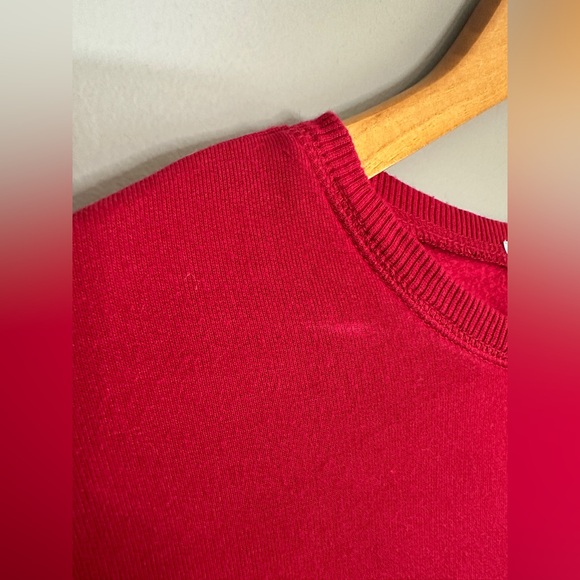 Peleton Lightweight Thin Sweatshirt Raspberry Side Split Logo Spellout Sz SM Top - Picture 9 of 9